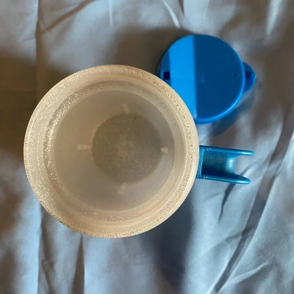 Official 25th Anniversary Disney Cup with Lid - Picture 4 of 4